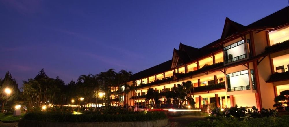 Kusuma Agrowisata Resort & Convention Malang Exterior photo